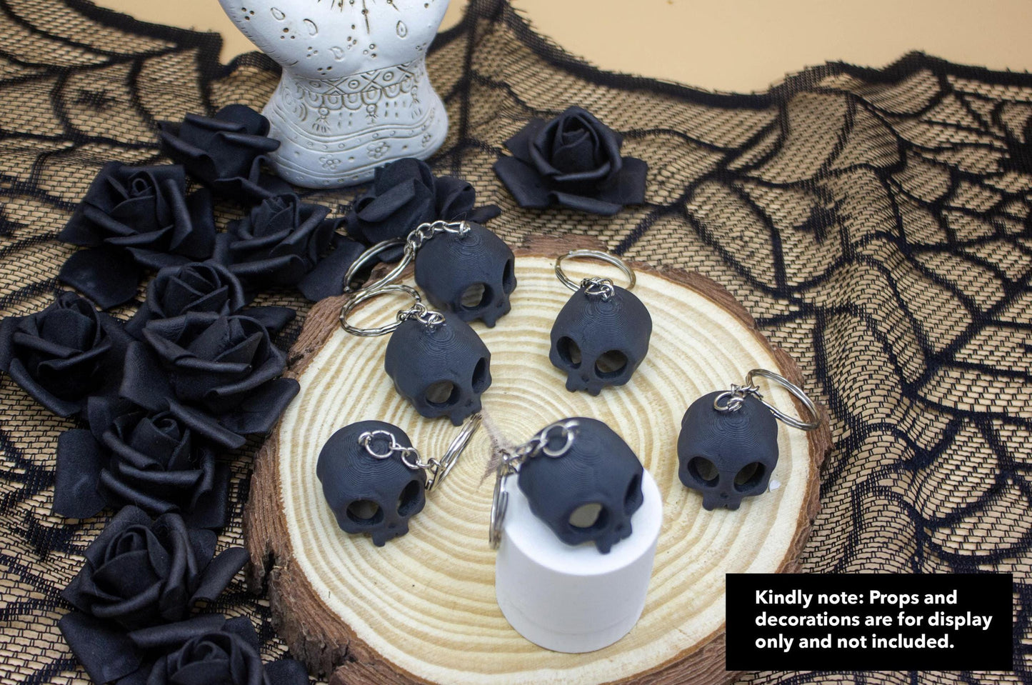 Cute Skull Keychain - 3D Printed Spooky Jewelry, Gothic Gift for Halloween, Goth Aesthetic Accessory & Unique Charm