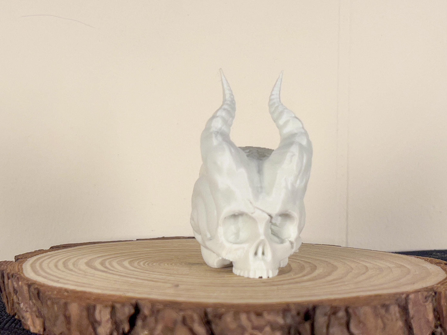 Skull Of The Demon Snail – 3D Printed Gothic Decor, Unique Macabre Art Piece for Dark Aesthetic Spaces