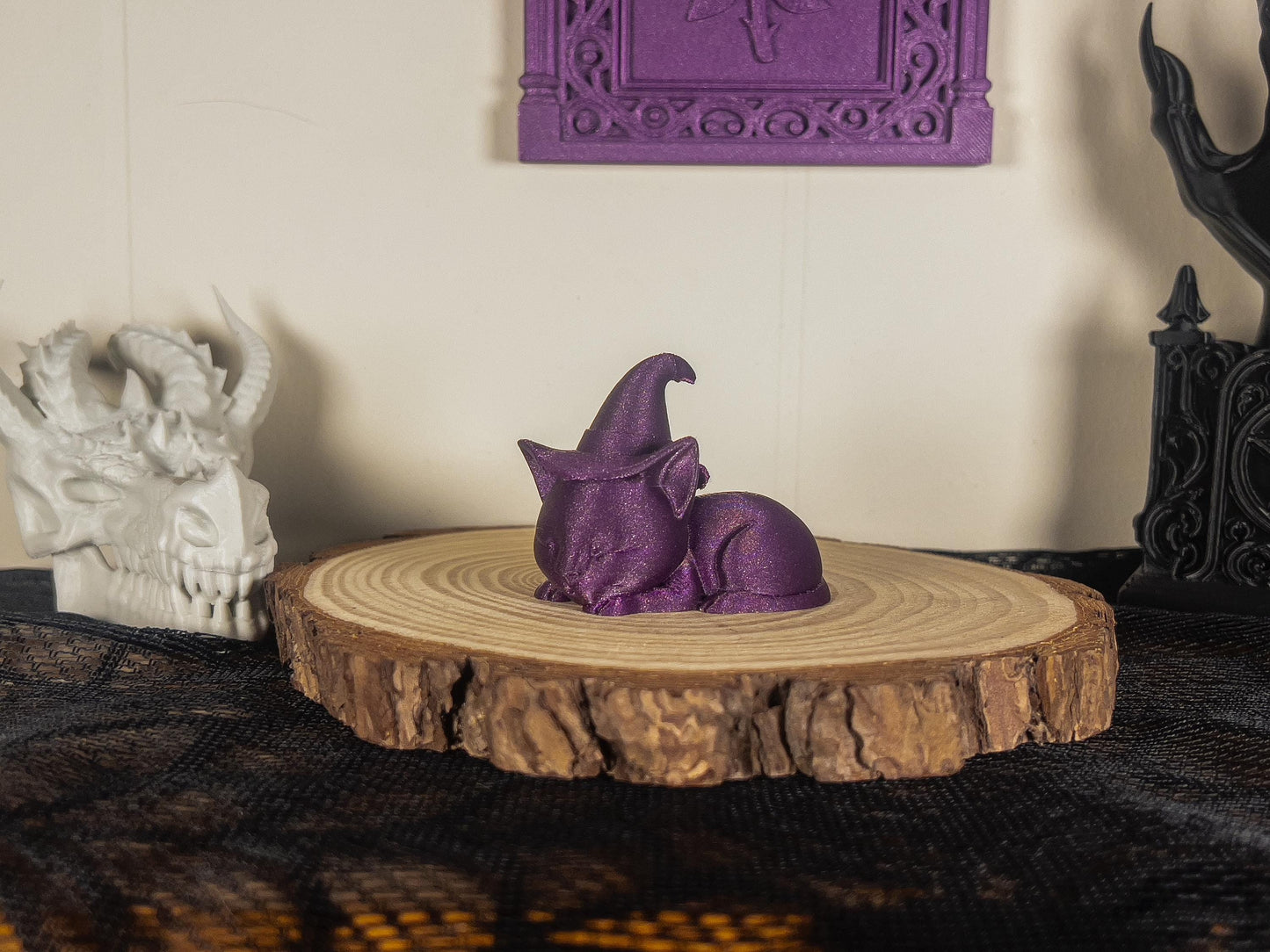 Sleeping Witch Cat Figurine – Cozy Witch Cute Cat Decor, Adorable Goth Aesthetic for Home Accents