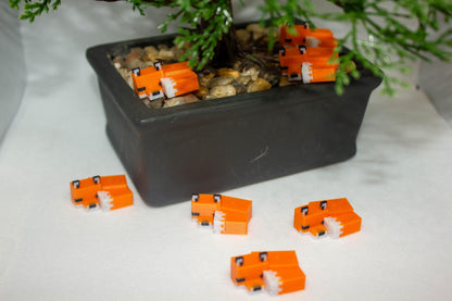 Sleeping Fox Miniature Figurine – Minecraft Inspired Tiny Fox