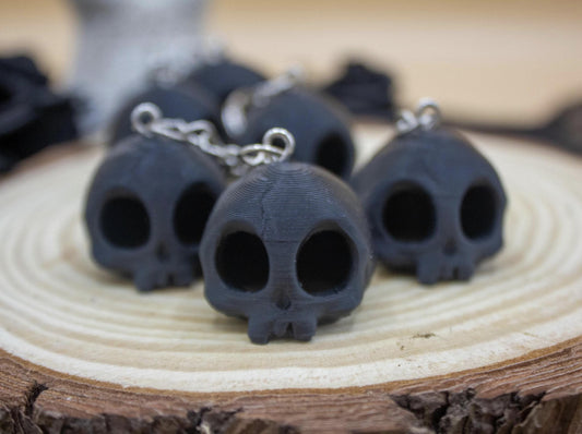 Cute Skull Keychain - 3D Printed Spooky Jewelry, Gothic Gift for Halloween, Goth Aesthetic Accessory & Unique Charm