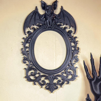 Victorian Bat Frame – 3D Printed Gothic Wall Decor – Ornate Dark Academia Home Accent