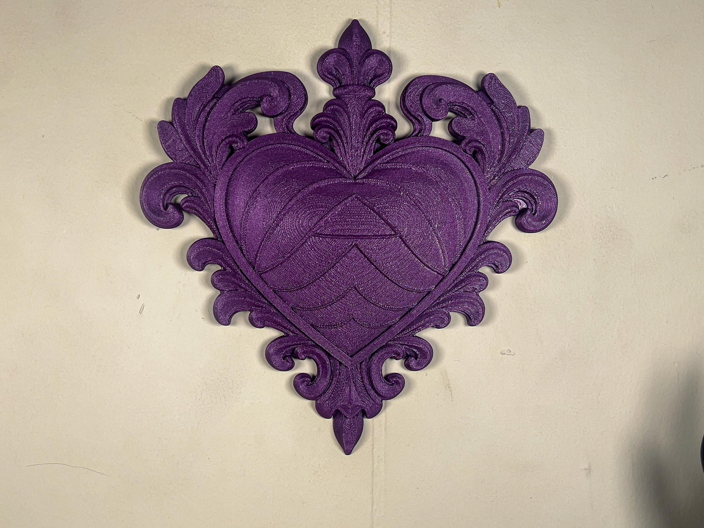 Dark Gothic Heart Wall Plaque – Baroque Style Wall Decor, Gothic Home Accent, Haunted Elegance, 190x200x22mm
